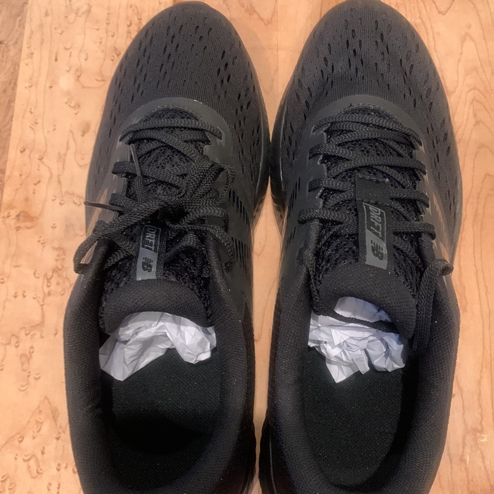New balance black drift exercise shoe - Picture 8 of 9